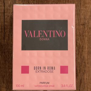 Born in Roma Extradose Donna Valentino للنساء (Miror with box)