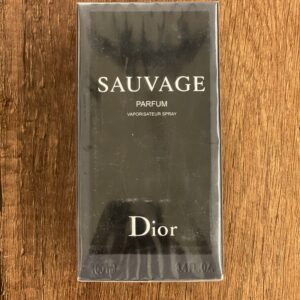 Sauvage Parfum Dior للرجال (Mirror with box)
